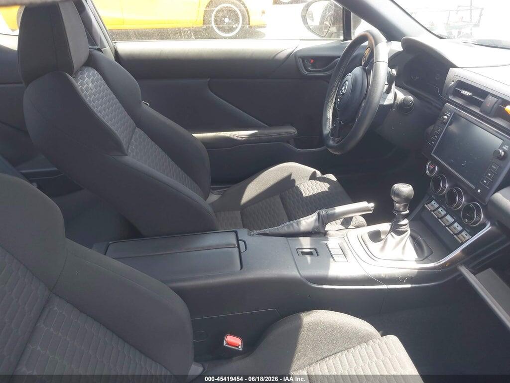 JF1ZNBB18S9758389 2025 TOYOTA GR86 photo no. 5