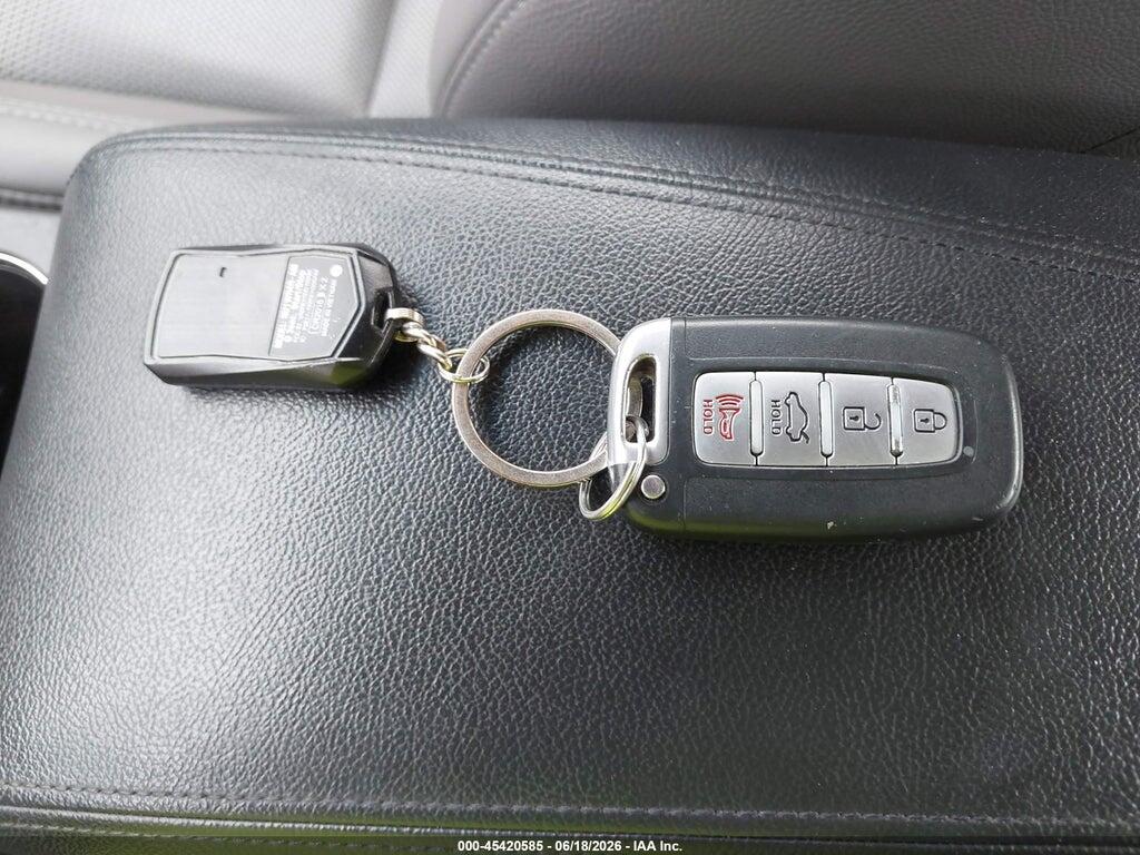5NPEC4AB5EH905056 2014 HYUNDAI SONATA photo no. 11