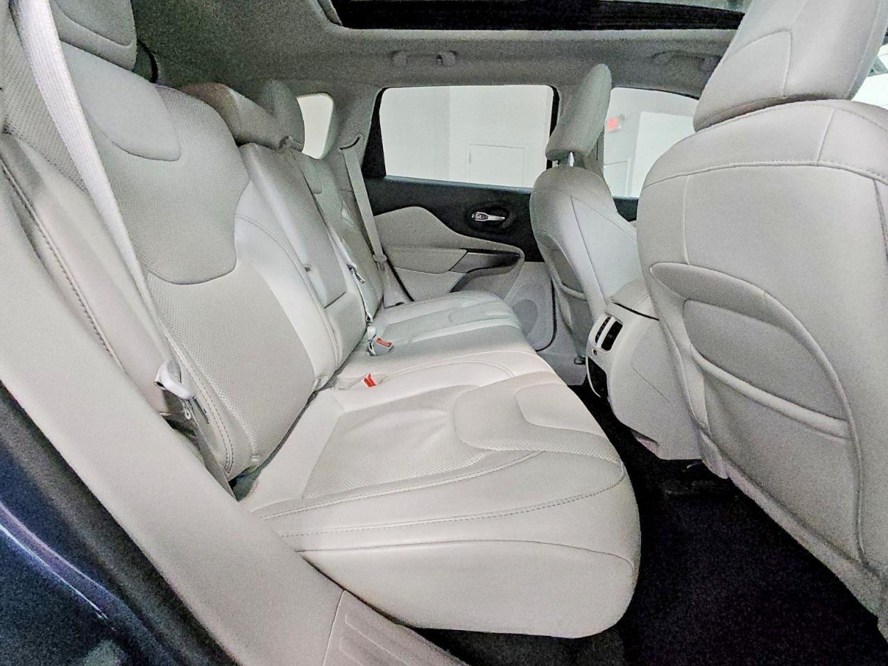 2020 JEEP CHEROKEE LIMITED — Фото 11 из 13