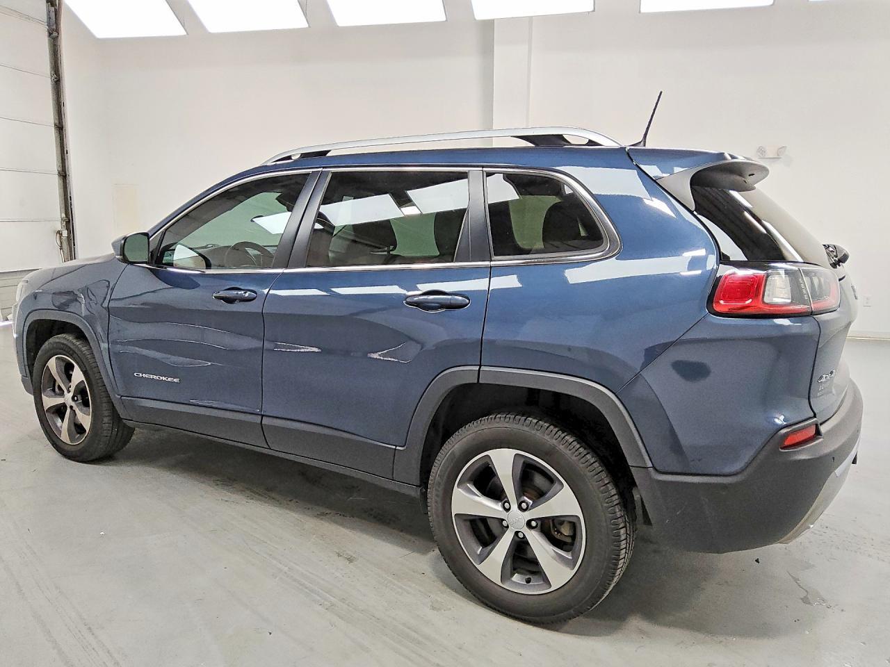 2020 JEEP CHEROKEE LIMITED — Фото 2 из 13