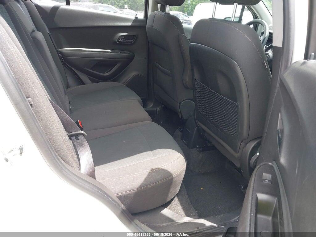 KL7CJNSB9JB579482 2018 CHEVROLET TRAX photo no. 8