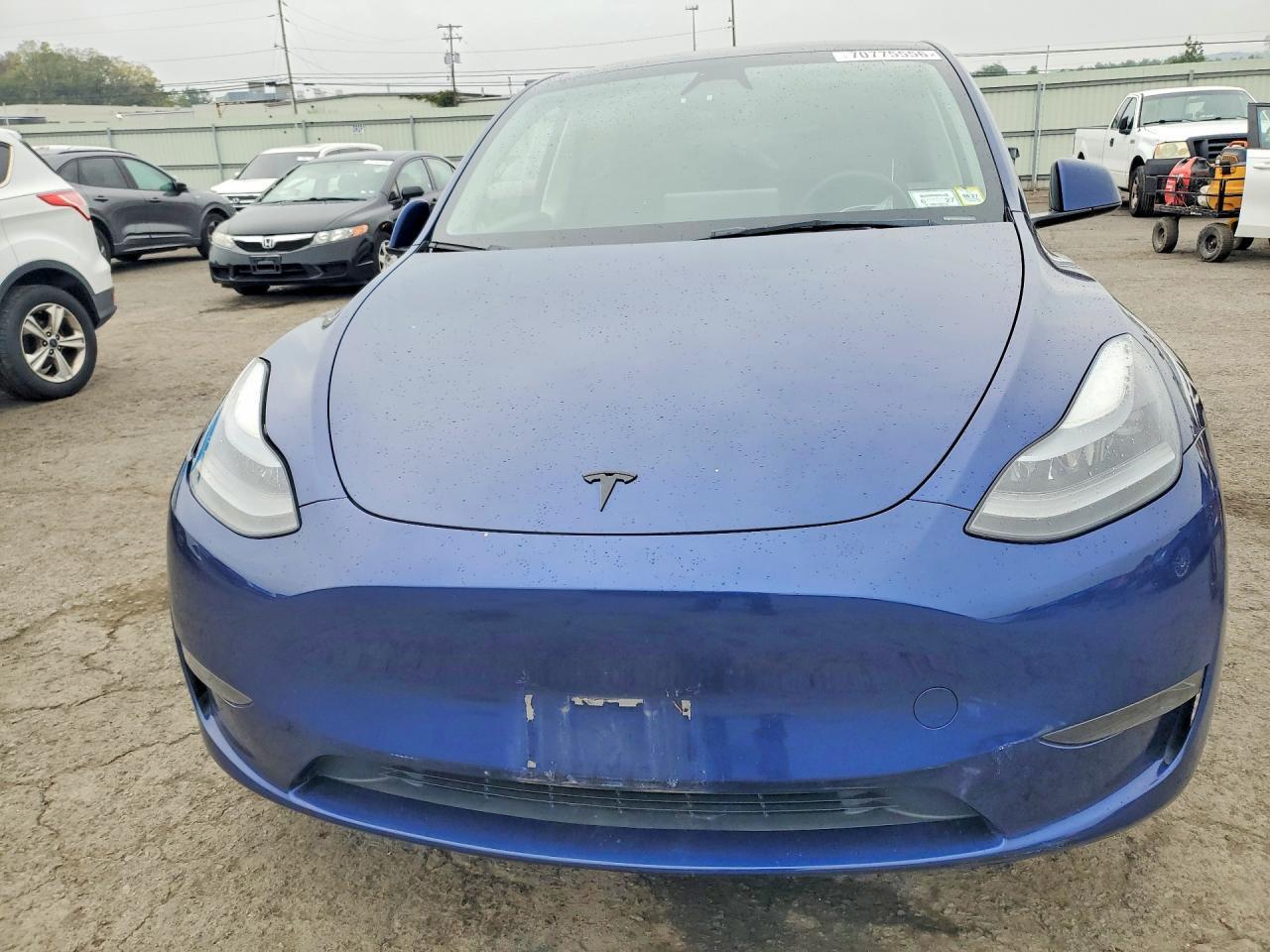2023 TESLA MODEL Y — Фото 5 из 12
