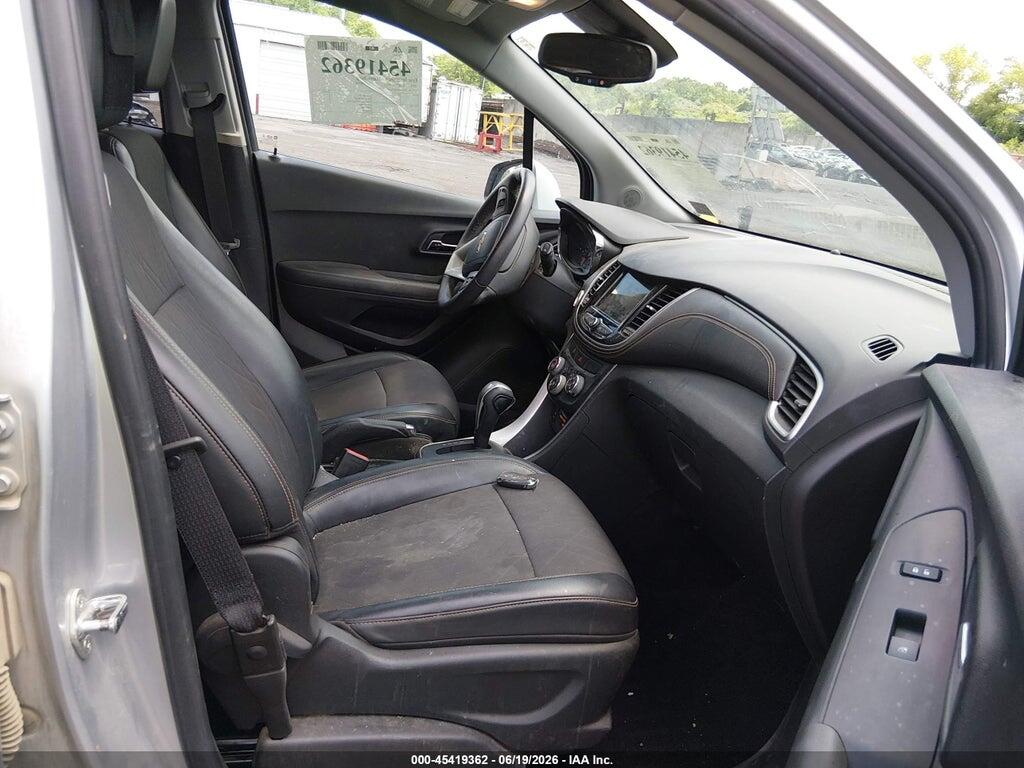 KL7CJPSB9JB575718 2018 CHEVROLET TRAX photo no. 5