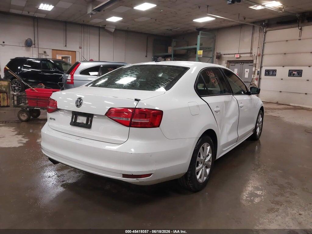 3VW2K7AJ5FM225116 2015 VOLKSWAGEN JETTA photo no. 4