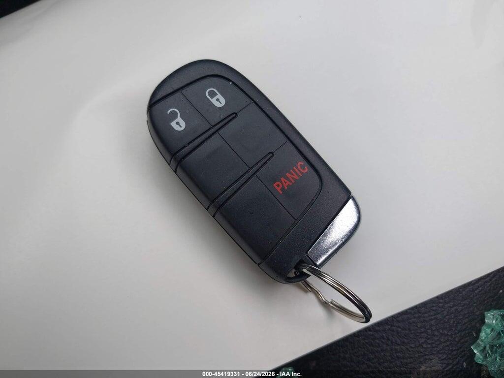 3C4NJCBBXJT408240 2018 JEEP COMPASS photo no. 11