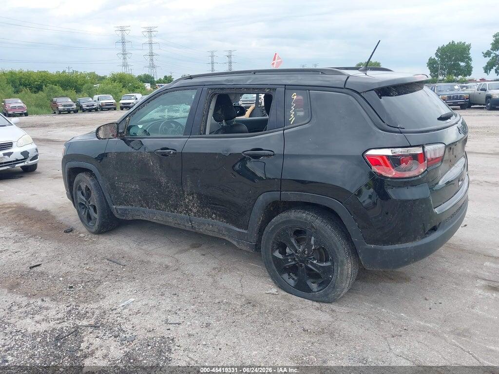 3C4NJCBBXJT408240 2018 JEEP COMPASS photo no. 3