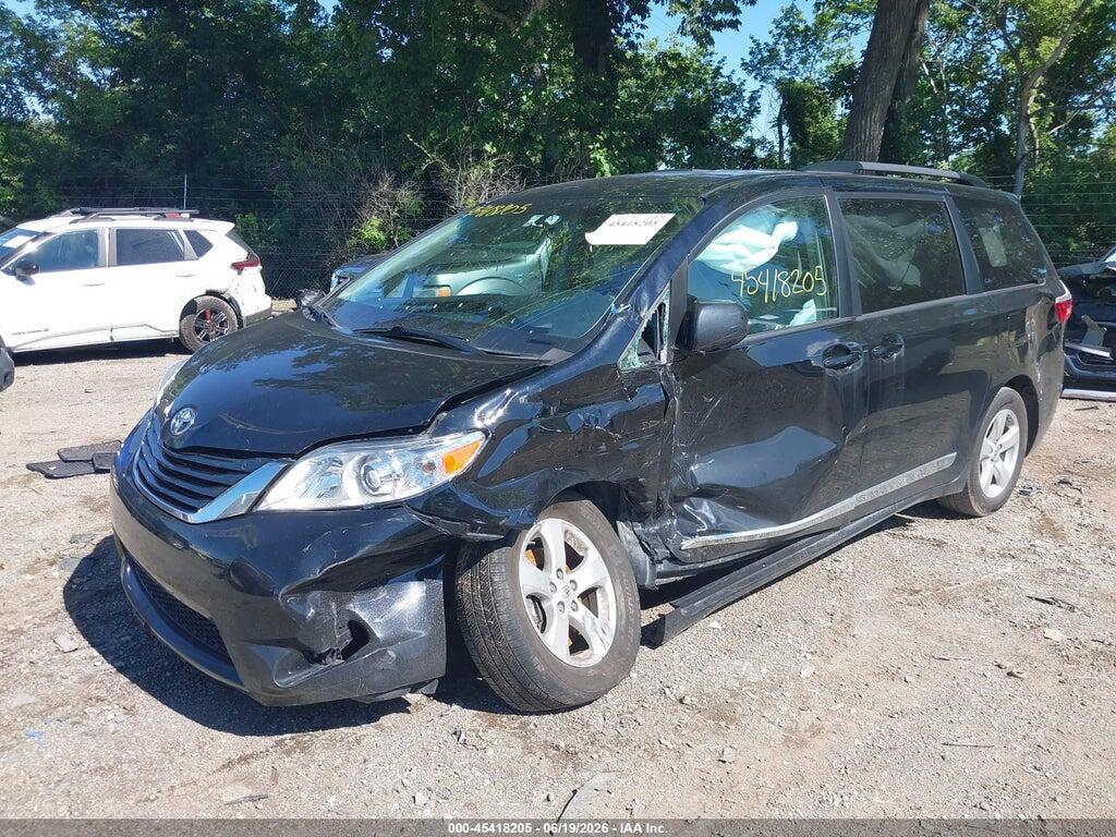 5TDKZ3DC6HS809760 2017 TOYOTA SIENNA photo no. 6