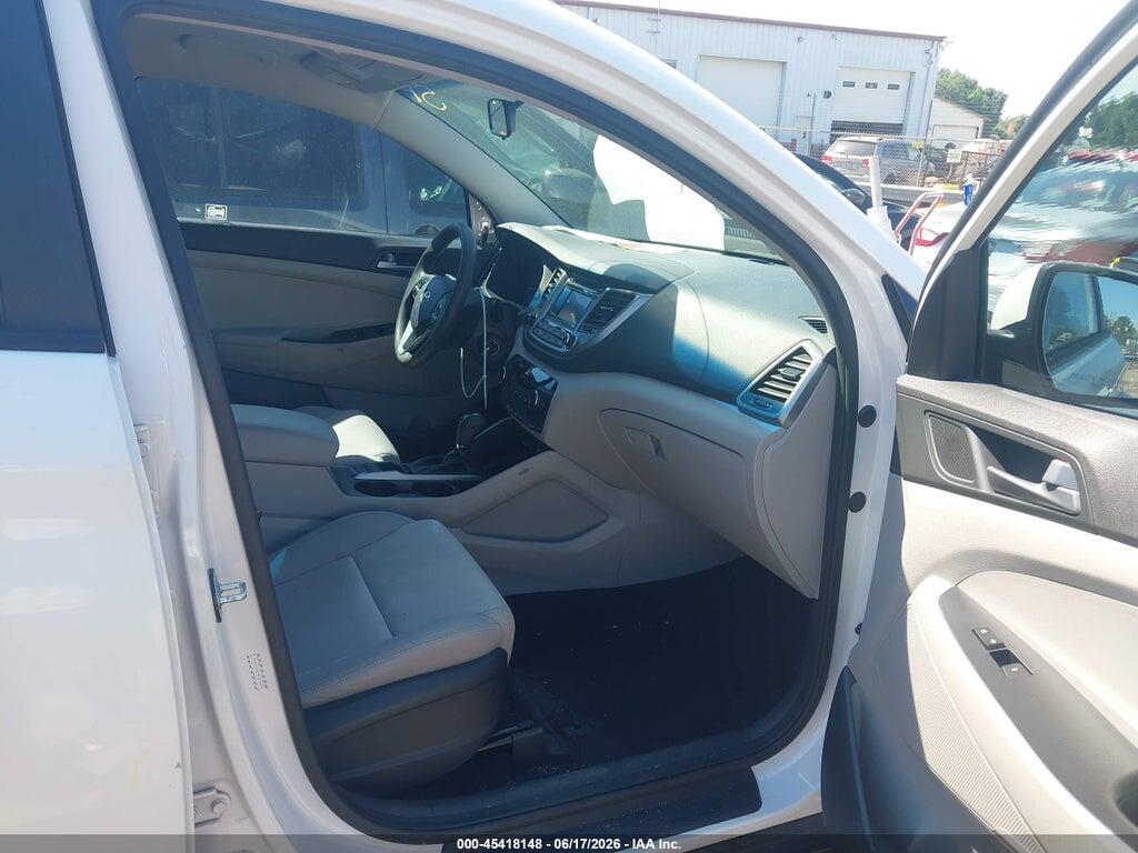 KM8J33A49HU278099 2017 HYUNDAI TUCSON photo no. 5