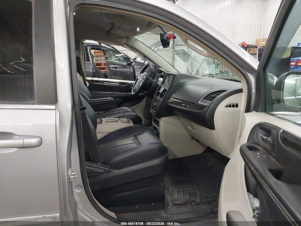 2C4RC1BG5ER211514 2014 CHRYSLER TOWN & COUNTRY photo no. 5