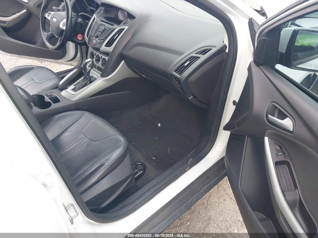 1FADP3K22DL326258 2013 FORD FOCUS photo no. 5