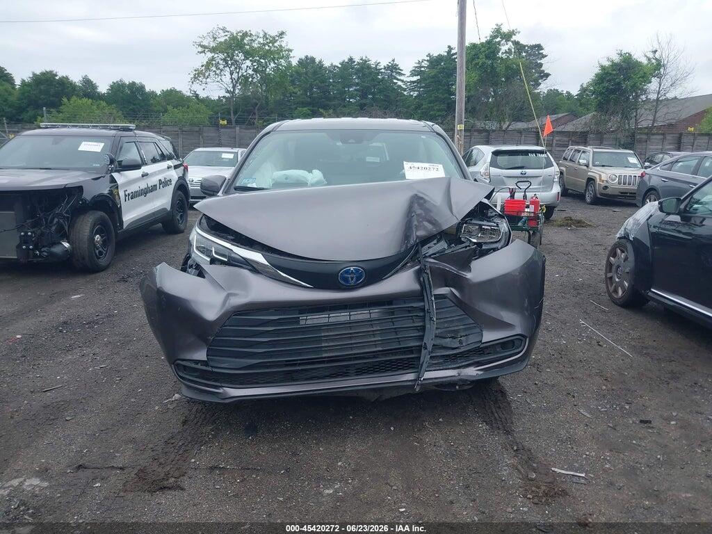 5TDKRKECXMS056544 2021 TOYOTA SIENNA photo no. 12