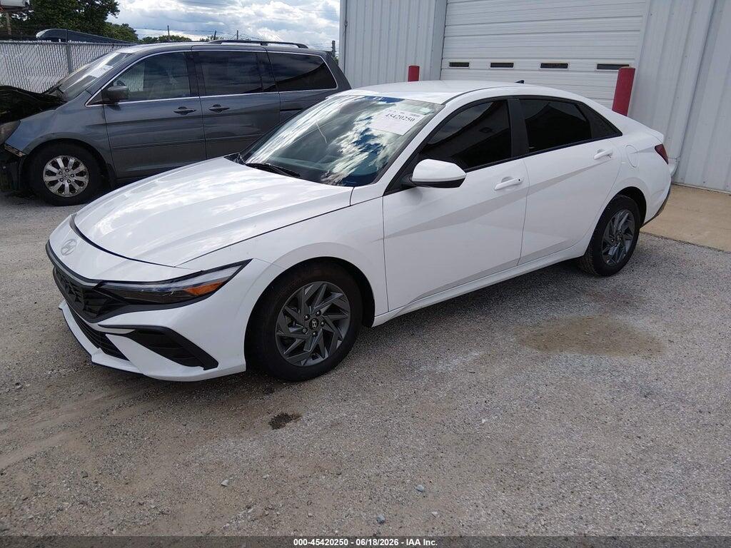 KMHLM4DG5RU811133 2024 HYUNDAI ELANTRA photo no. 2