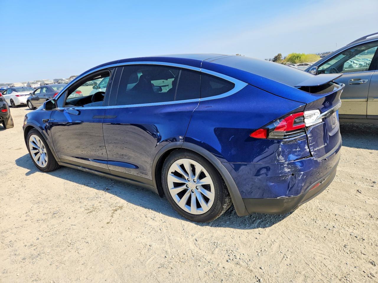2018 TESLA MODEL X — Фото 2 из 13