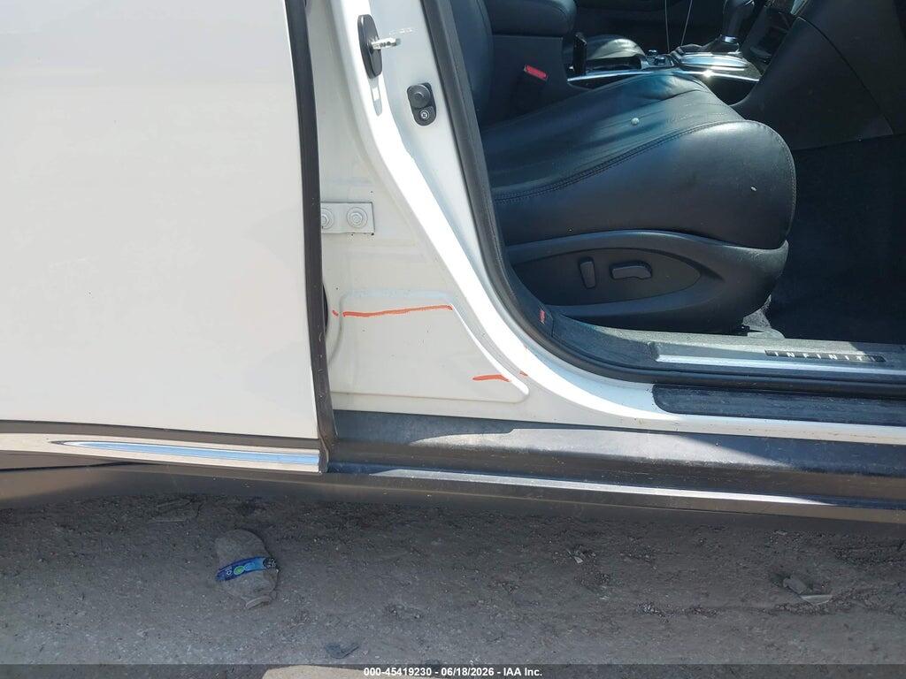 JN8CS1MW8HM416155 2017 INFINITI QX70 photo no. 6
