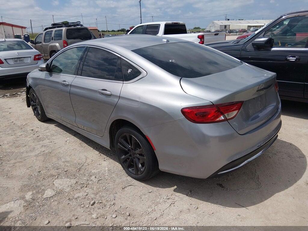 1C3CCCAB7GN136116 2016 CHRYSLER 200 photo no. 3