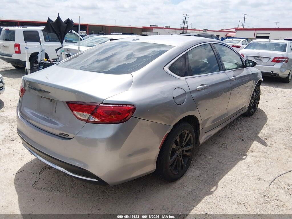 1C3CCCAB7GN136116 2016 CHRYSLER 200 photo no. 4
