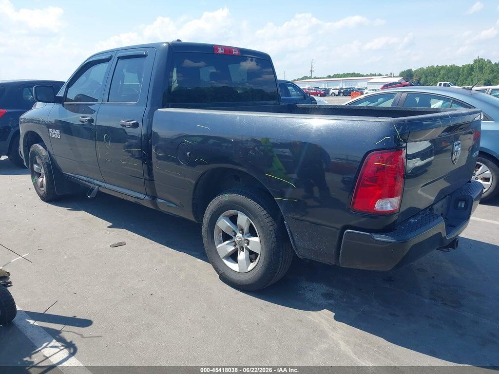 1C6RR7FG4JS327802 2018 RAM 1500 photo no. 3