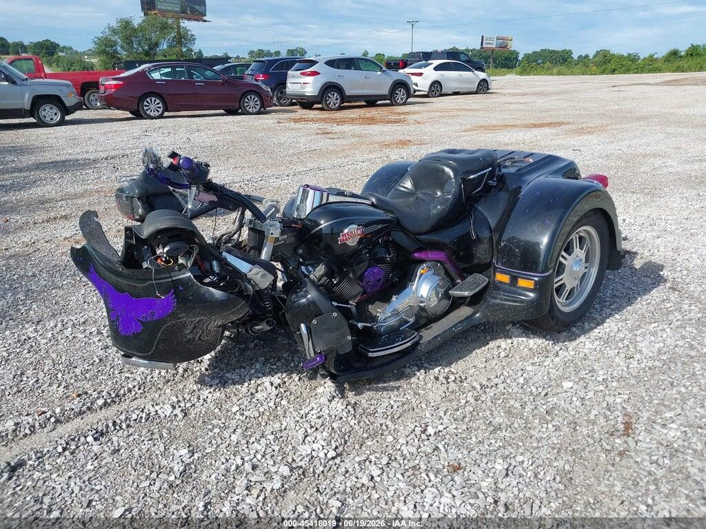 1HD1FC4187Y658747 2007 HARLEY-DAVIDSON FLHTCUI photo no. 2