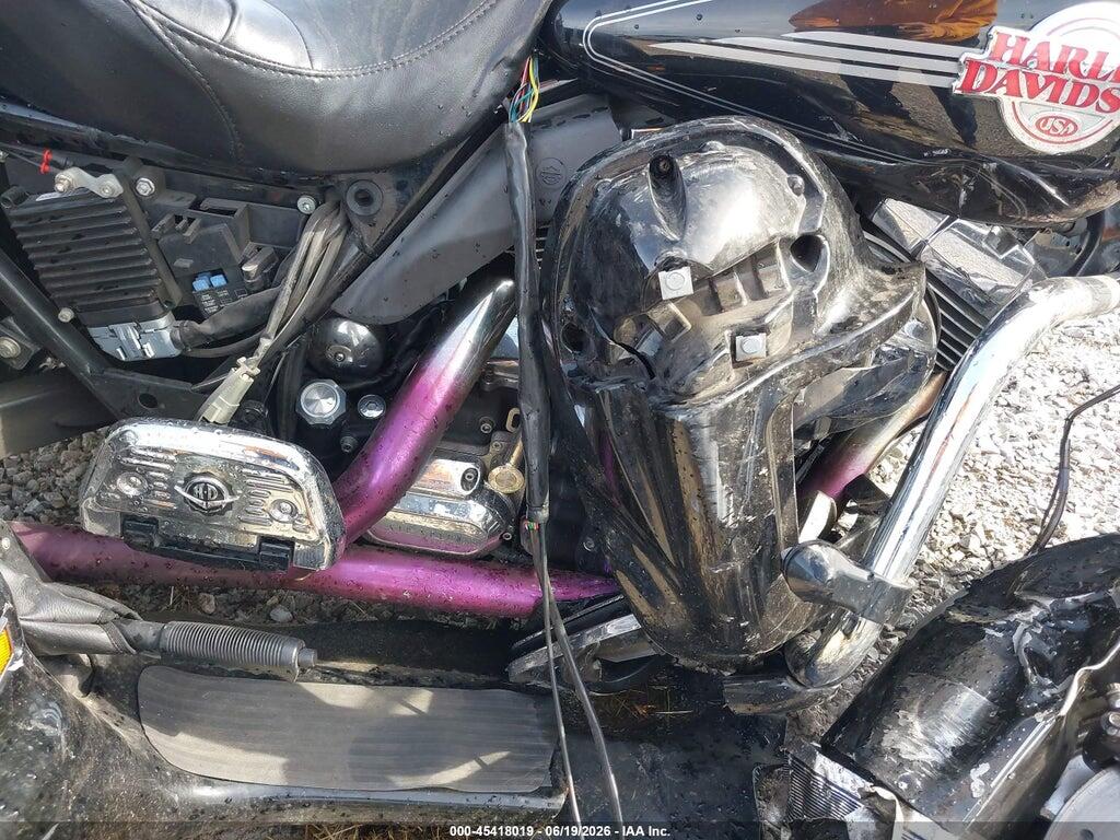 1HD1FC4187Y658747 2007 HARLEY-DAVIDSON FLHTCUI photo no. 8