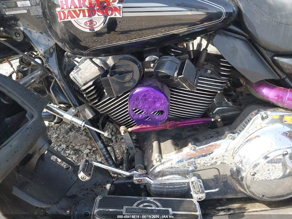 1HD1FC4187Y658747 2007 HARLEY-DAVIDSON FLHTCUI photo no. 9