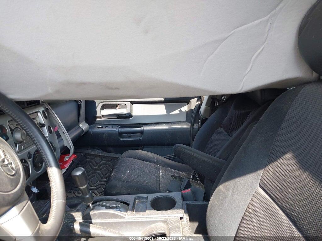 JTEBU11F870025210 2007 TOYOTA FJ CRUISER photo no. 5