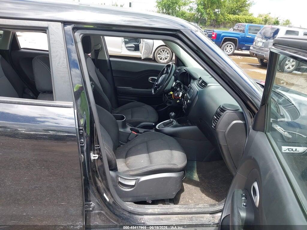 KNDJP3A51H7438461 2017 KIA SOUL photo no. 5