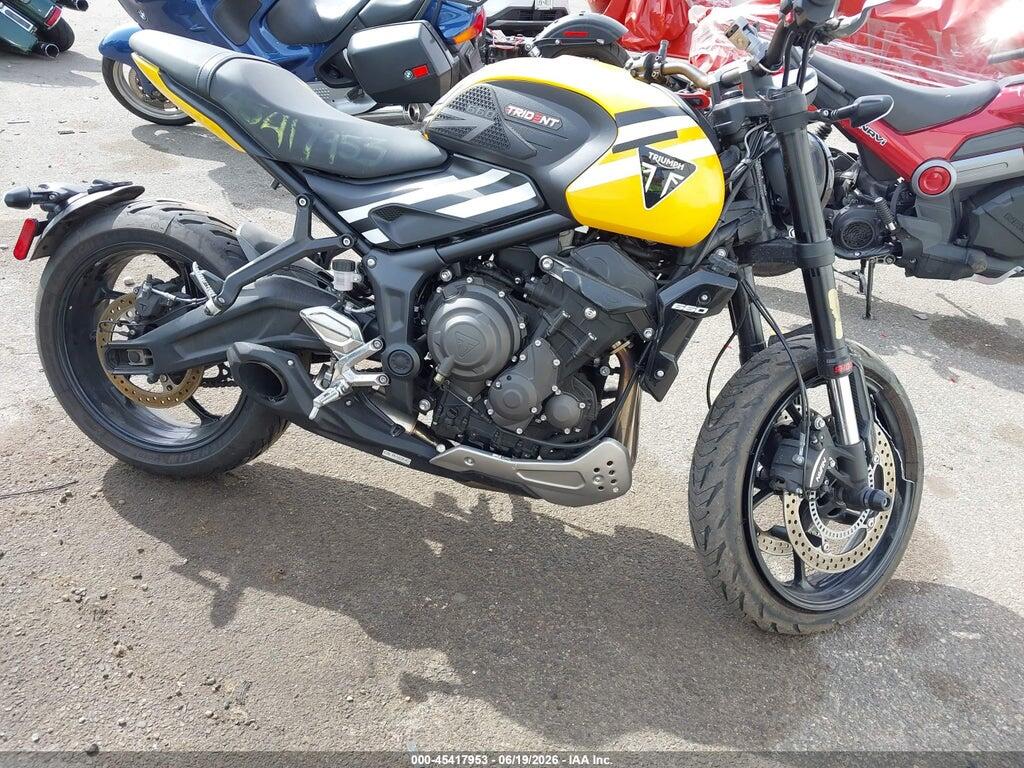 SMTL21U40STCC9533 2025 TRIUMPH MOTORCYCLE TRIDENT 660 photo no. 12