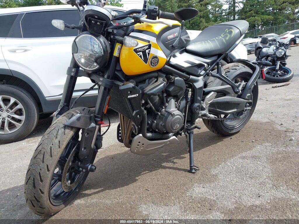 SMTL21U40STCC9533 2025 TRIUMPH MOTORCYCLE TRIDENT 660 photo no. 2