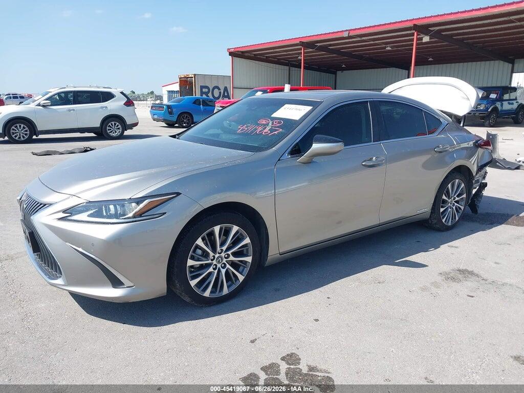 58ADA1C15MU010082 2021 LEXUS ES 300H photo no. 2