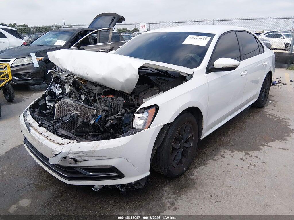 1VWAA7A35JC044026 2018 VOLKSWAGEN PASSAT photo no. 2