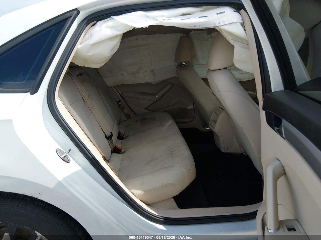 1VWAA7A35JC044026 2018 VOLKSWAGEN PASSAT photo no. 8