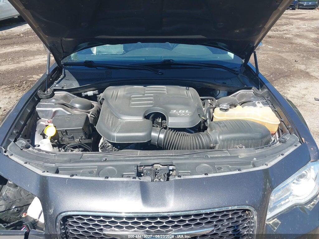 2C3CCAEG9JH193735 2018 CHRYSLER 300 photo no. 10