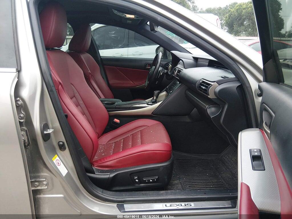 JTHBA1D29J5069070 2018 LEXUS IS 300 photo no. 5