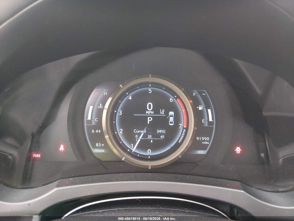 JTHBA1D29J5069070 2018 LEXUS IS 300 photo no. 7