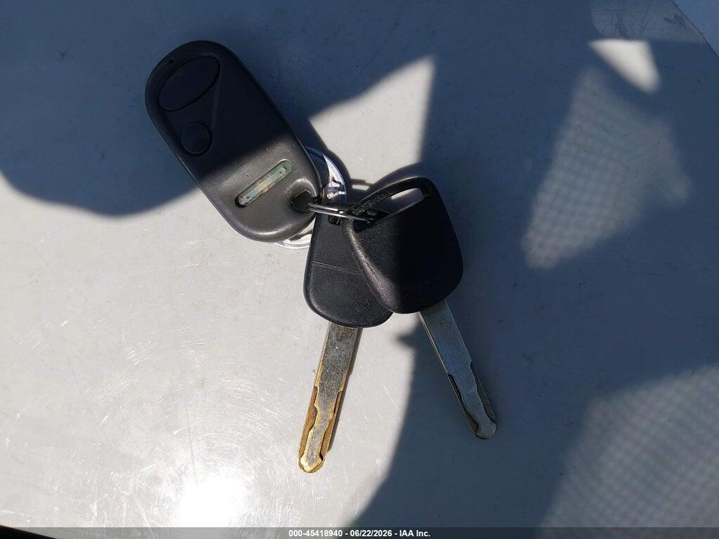 1HGEM22913L038245 2003 HONDA CIVIC photo no. 11