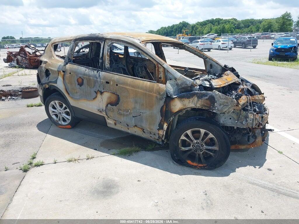 1FMCU0GD7HUD09281 2017 FORD ESCAPE photo no. 1