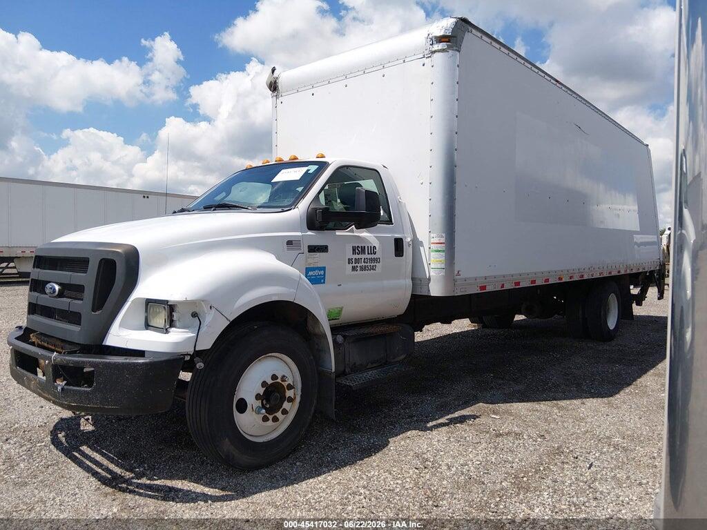 3FRNF7FA1DV035661 2013 FORD F-750 photo no. 2