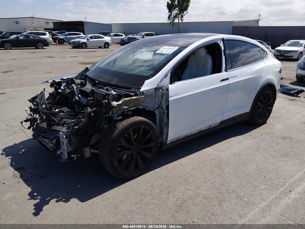 5YJXCBE2XLF282276 2020 TESLA MODEL X photo no. 2