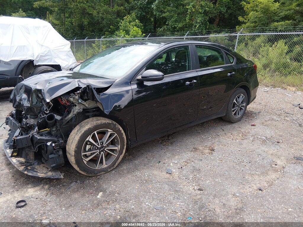 3KPF24AD3RE838055 2024 KIA FORTE photo no. 2