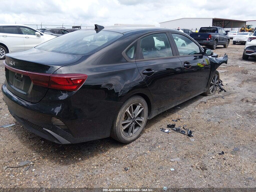 3KPF24AD3RE838055 2024 KIA FORTE photo no. 4