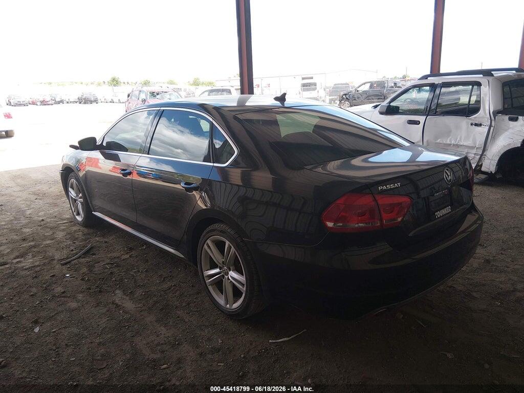 1VWBN7A30EC115437 2014 VOLKSWAGEN PASSAT photo no. 3