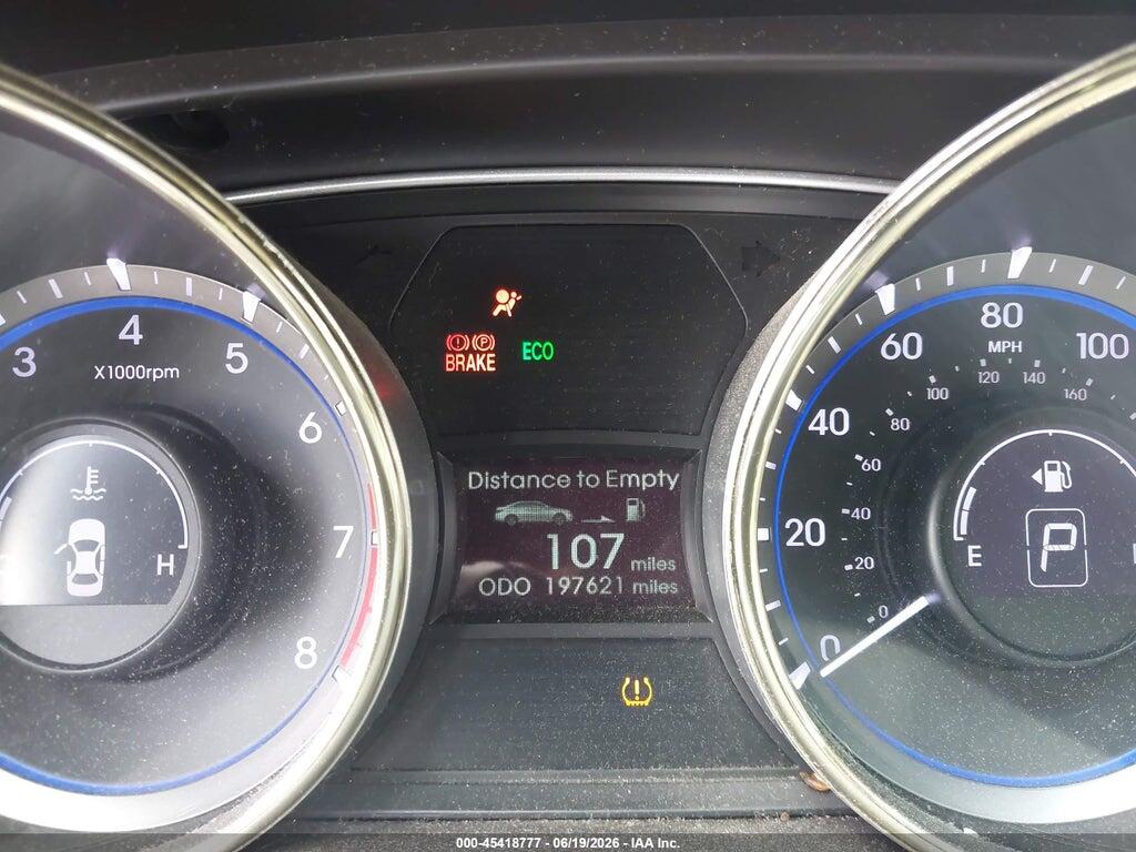 5NPEB4AC4BH271035 2011 HYUNDAI SONATA photo no. 7