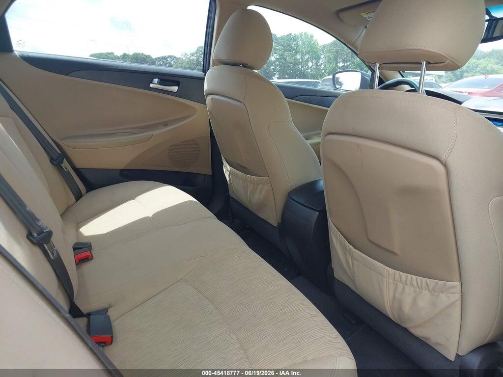 5NPEB4AC4BH271035 2011 HYUNDAI SONATA photo no. 8