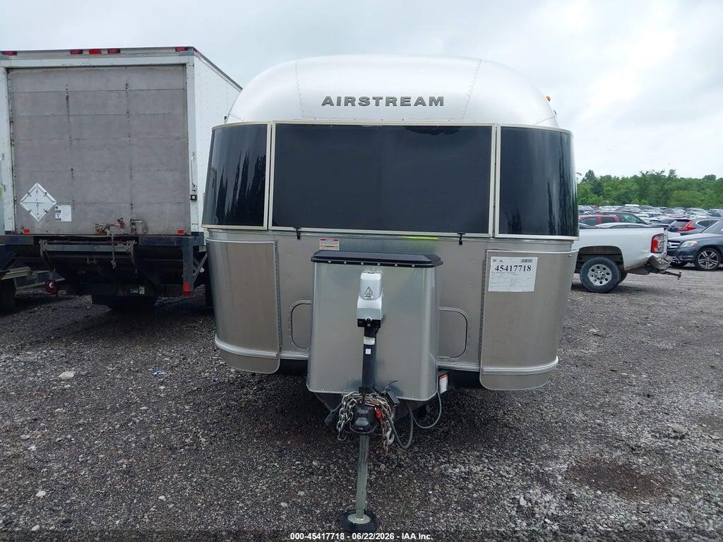 1STJFYJ24KJ547384 2019 AIRSTREAM INTL SERENITY photo no. 12