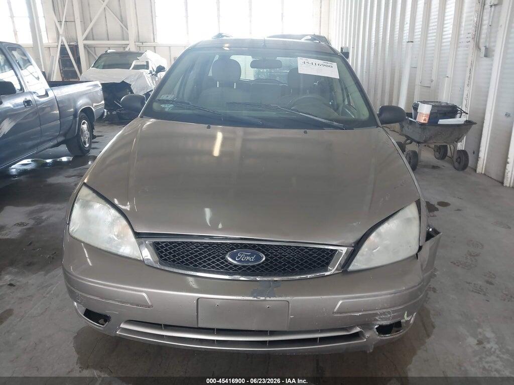 1FAFP36N35W240129 2005 FORD FOCUS photo no. 12
