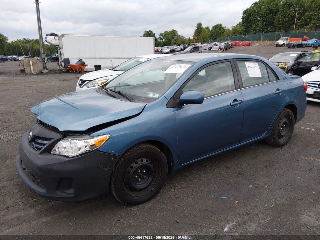 5YFBU4EE2DP153709 2013 TOYOTA COROLLA photo no. 2