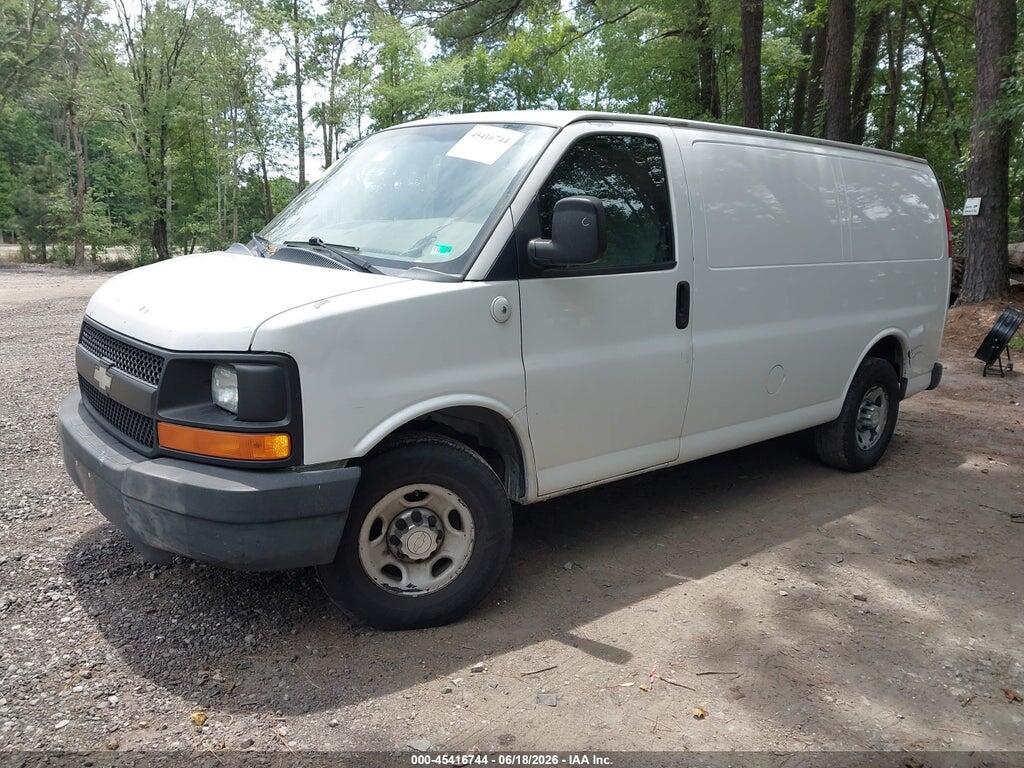 1GCWGFBA0B1103933 2011 CHEVROLET EXPRESS 2500 photo no. 2