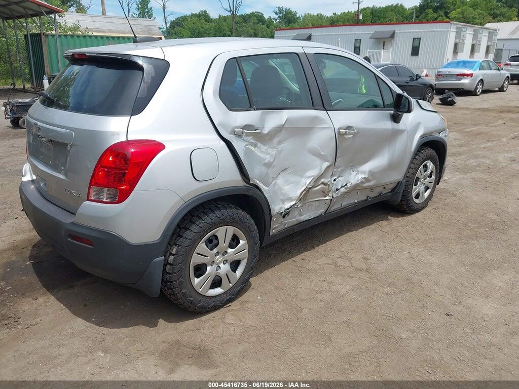 KL7CJKSB1FB083369 2015 CHEVROLET TRAX photo no. 4