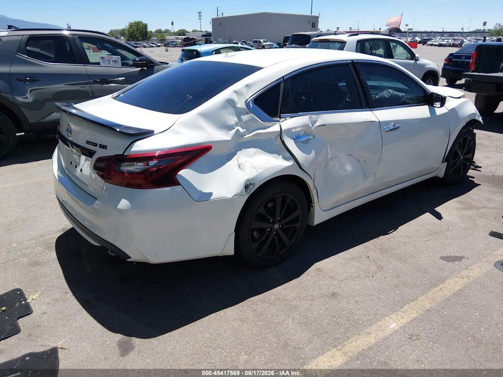 1N4AL3AP1JC218527 2018 NISSAN ALTIMA photo no. 4