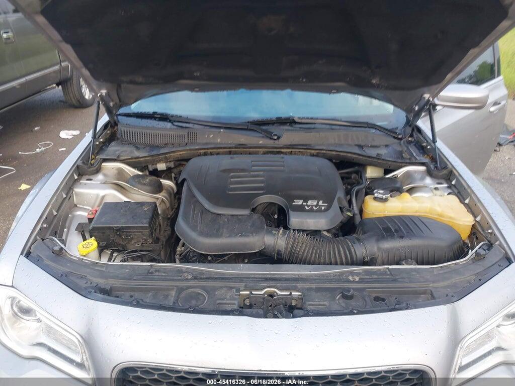 2C3CCAAG7GH151496 2016 CHRYSLER 300 photo no. 10